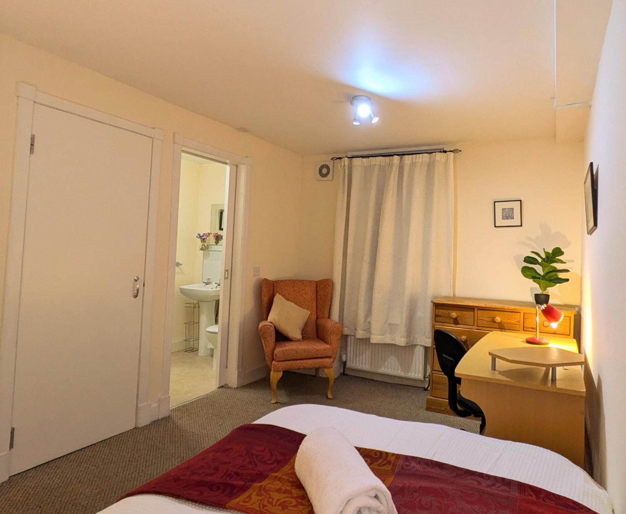 Hollybank - Ensuite Room & Use Of Large Shared Kitchen Dumfries Exterior foto