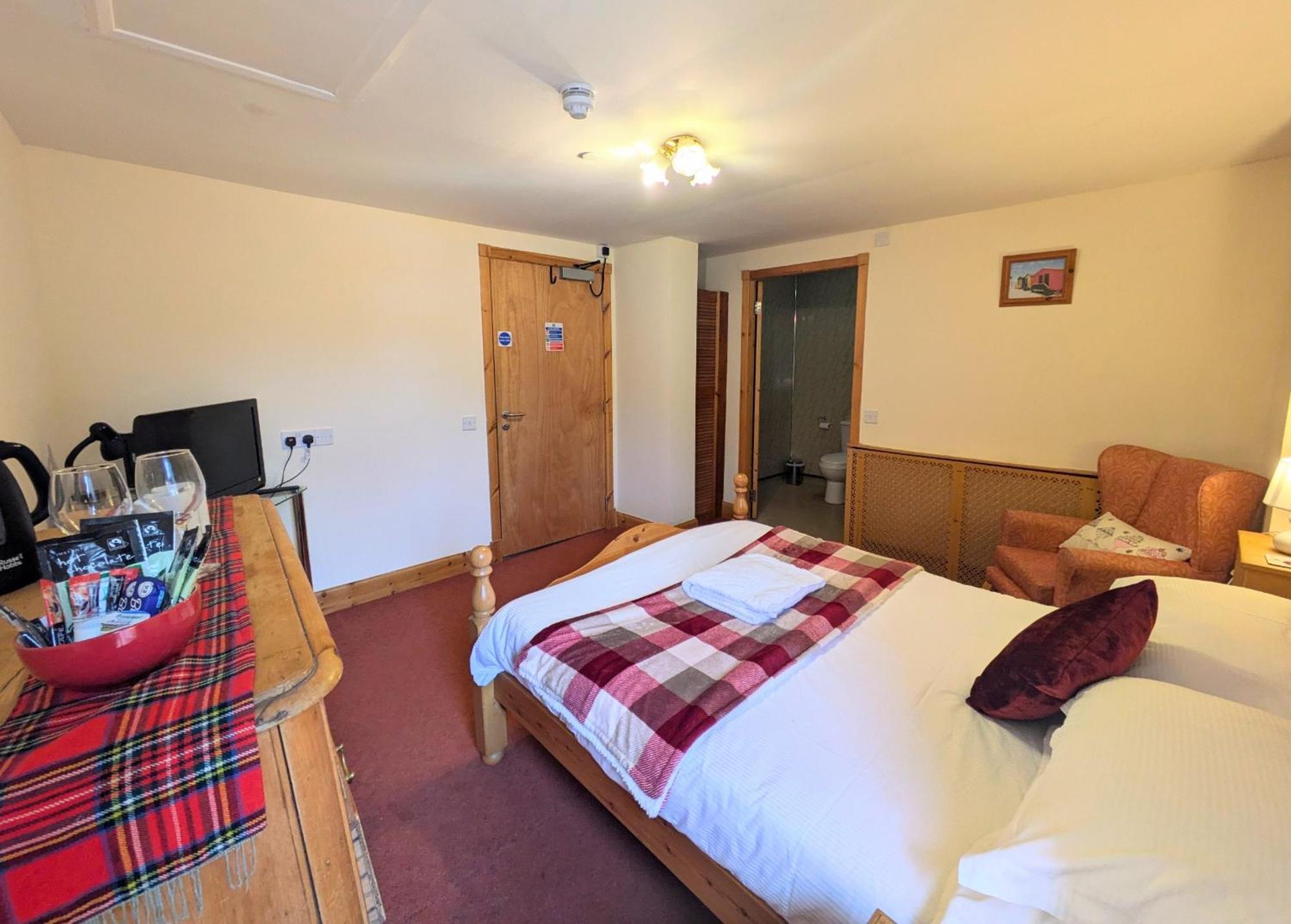 Hollybank - Ensuite Room & Use Of Large Shared Kitchen Dumfries Exterior foto